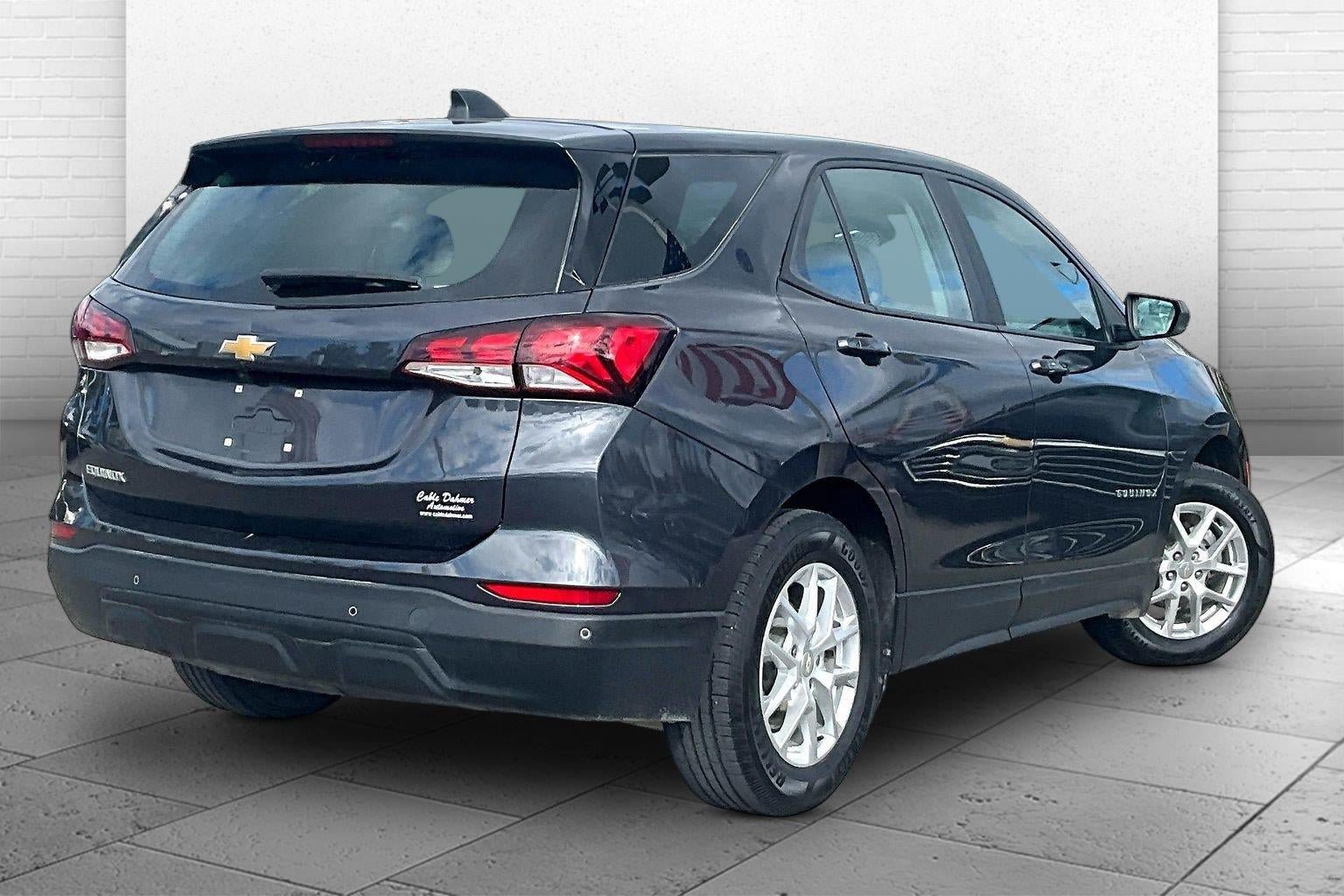 Used 2022 Chevrolet Equinox LS w/ Driver Confidence II Package FWD image 11