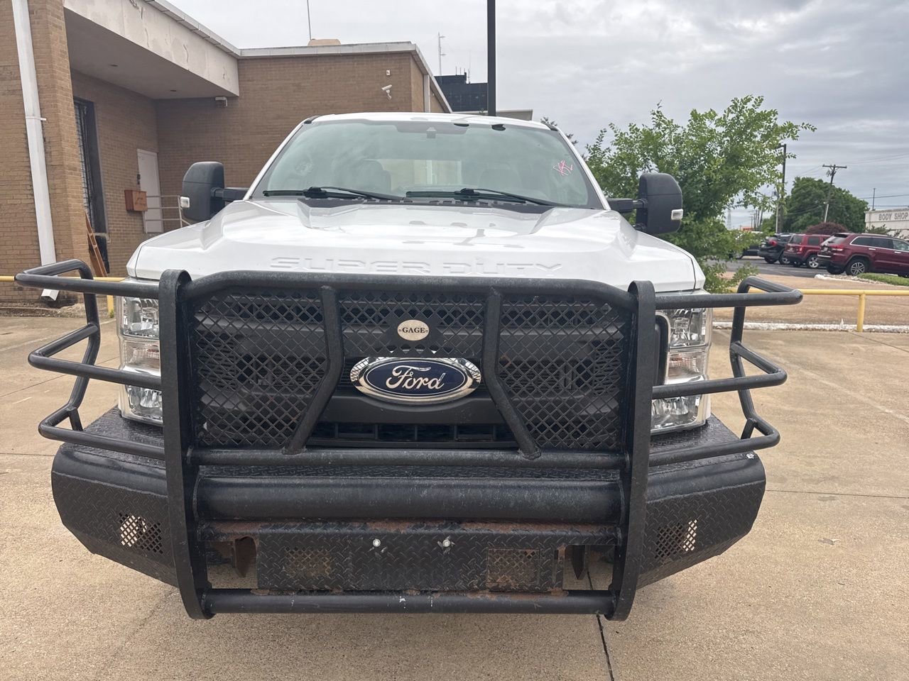 Used 2022 Ford F250 XL w/ Power Equipment Group AWD/4WD image 2