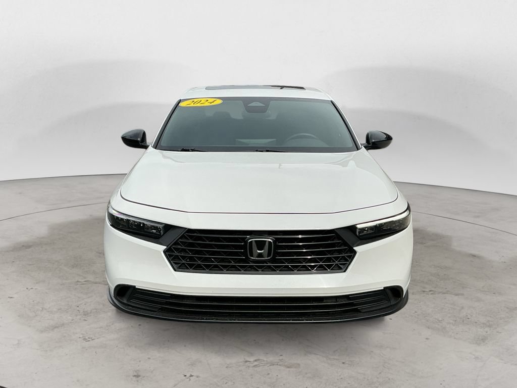 Used 2024 Honda Accord Sport image 2