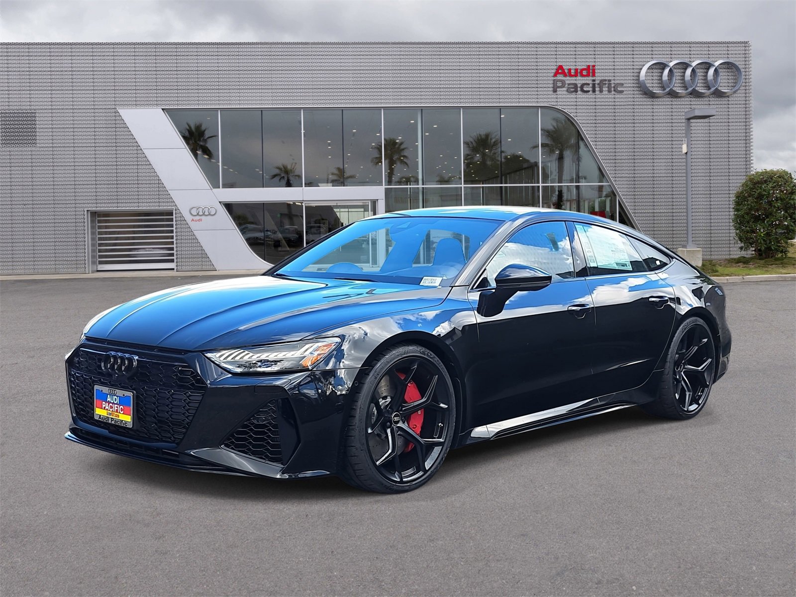 New 2025 Audi RS 7 Performance image 1