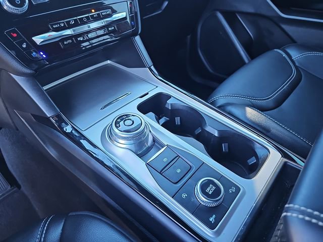 Used 2024 Ford Explorer ST w/ Equipment Group 401A image 28