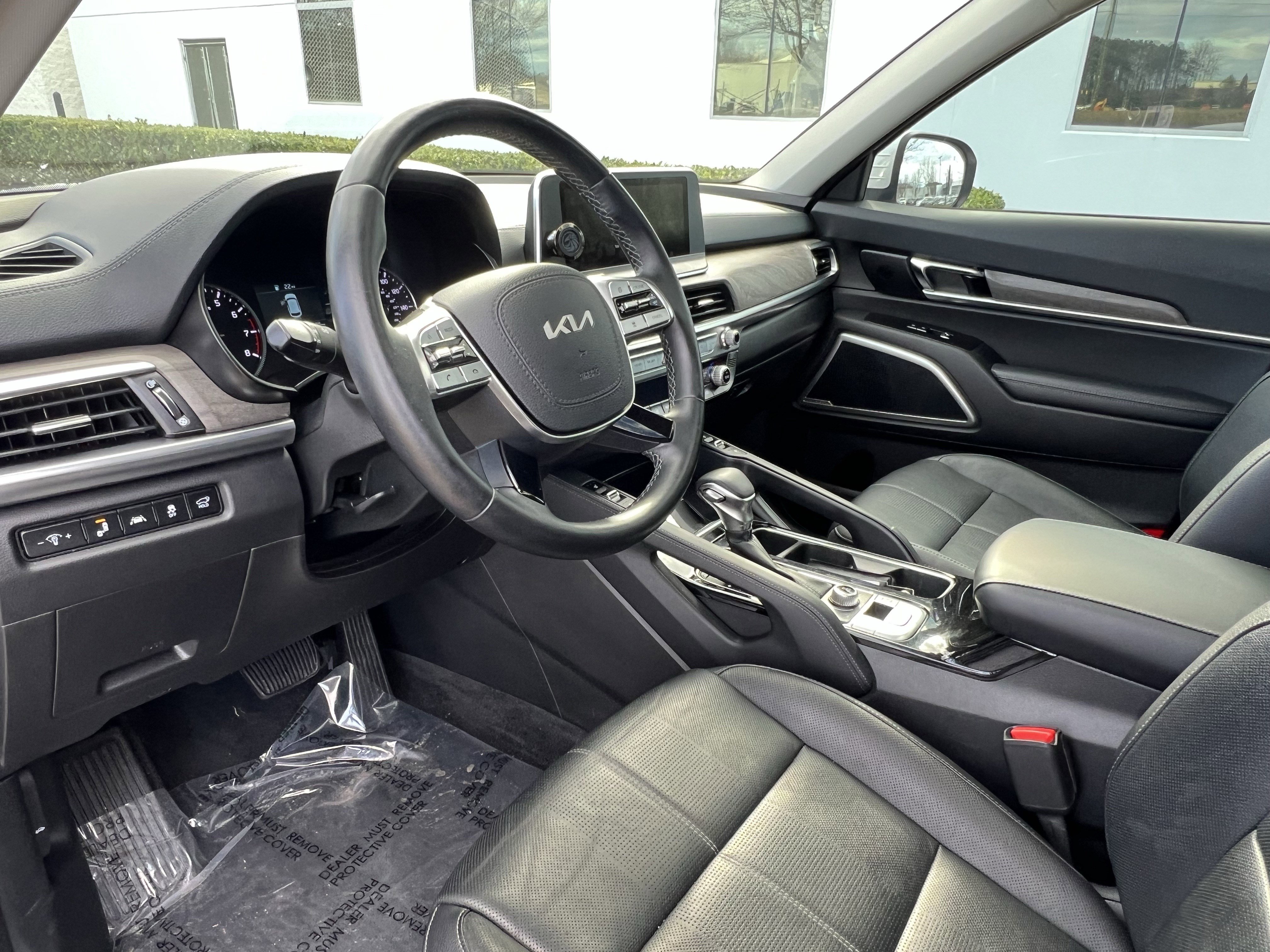 Used 2022 Kia Telluride EX w/ EX Premium Package image 17