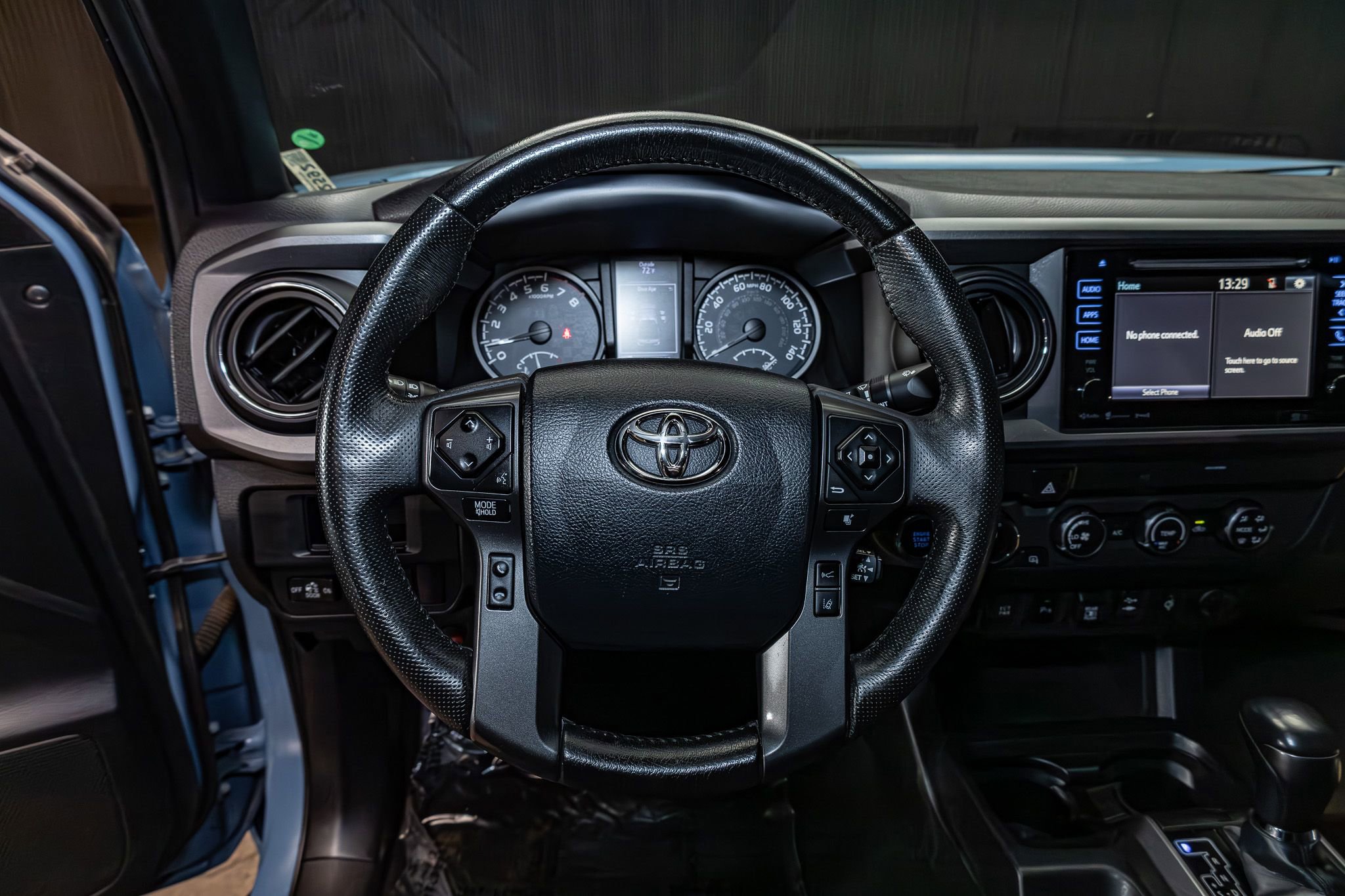Used 2019 Toyota Tacoma TRD Off-Road w/ Technology Package image 19