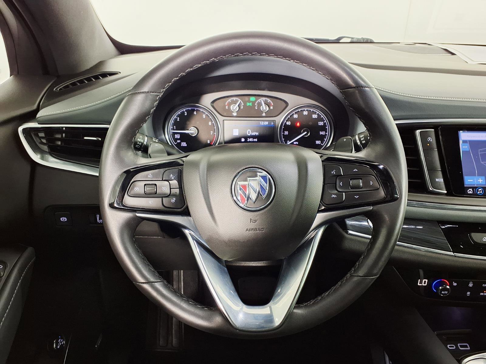Used 2024 Buick Enclave Essence w/ Experience Buick Package FWD image 16