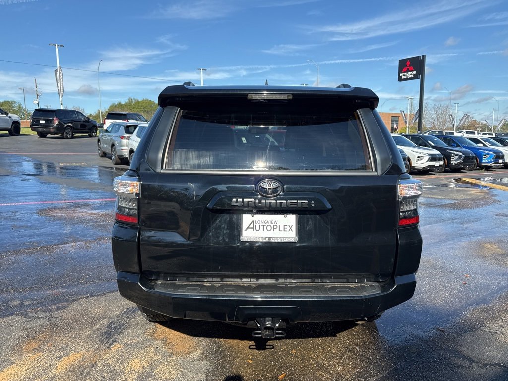 Used 2022 Toyota 4Runner SR5 image 7