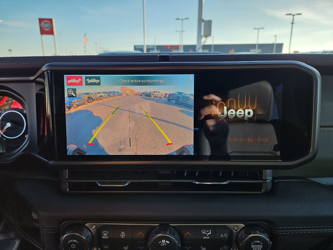 New 2026 Jeep Gladiator Mojave image 23