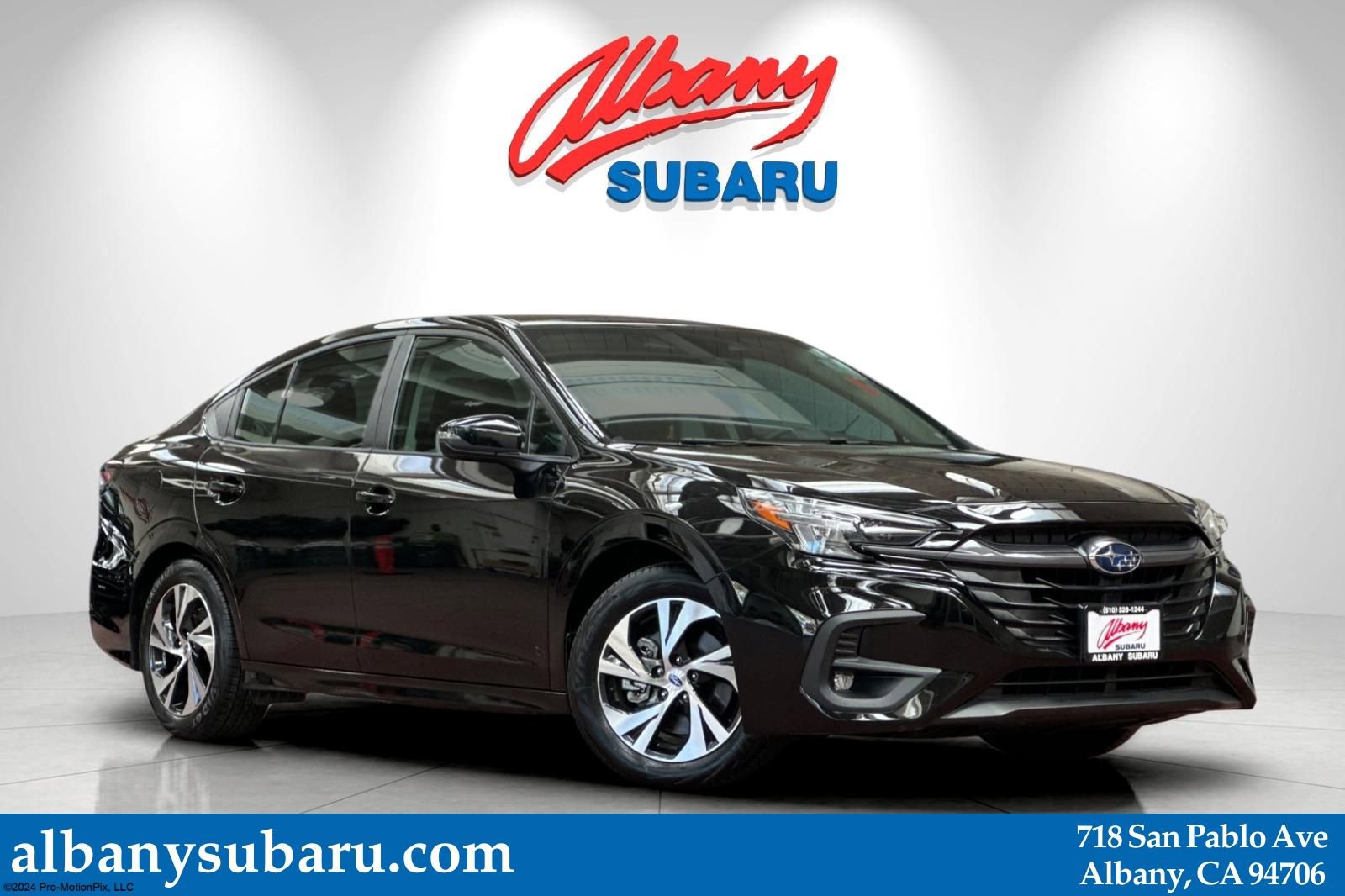 Used 2025 Subaru Legacy Premium AWD/4WD image 1