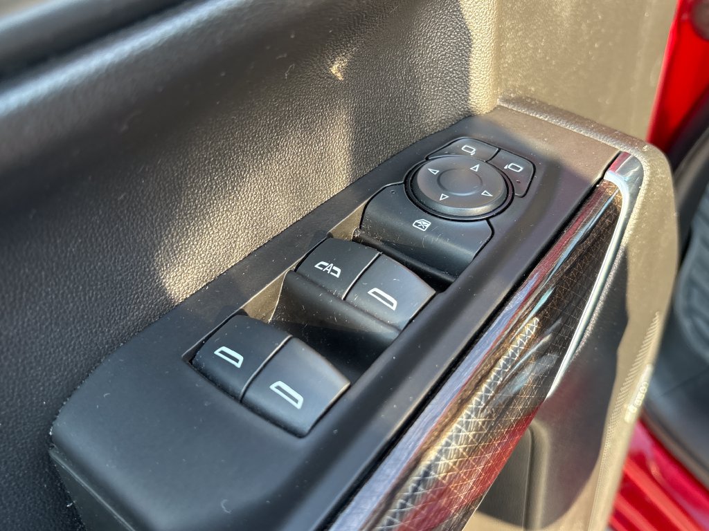 Used 2021 Chevrolet Silverado 1500 LT Trail Boss w/ Convenience Package II AWD/4WD image 16