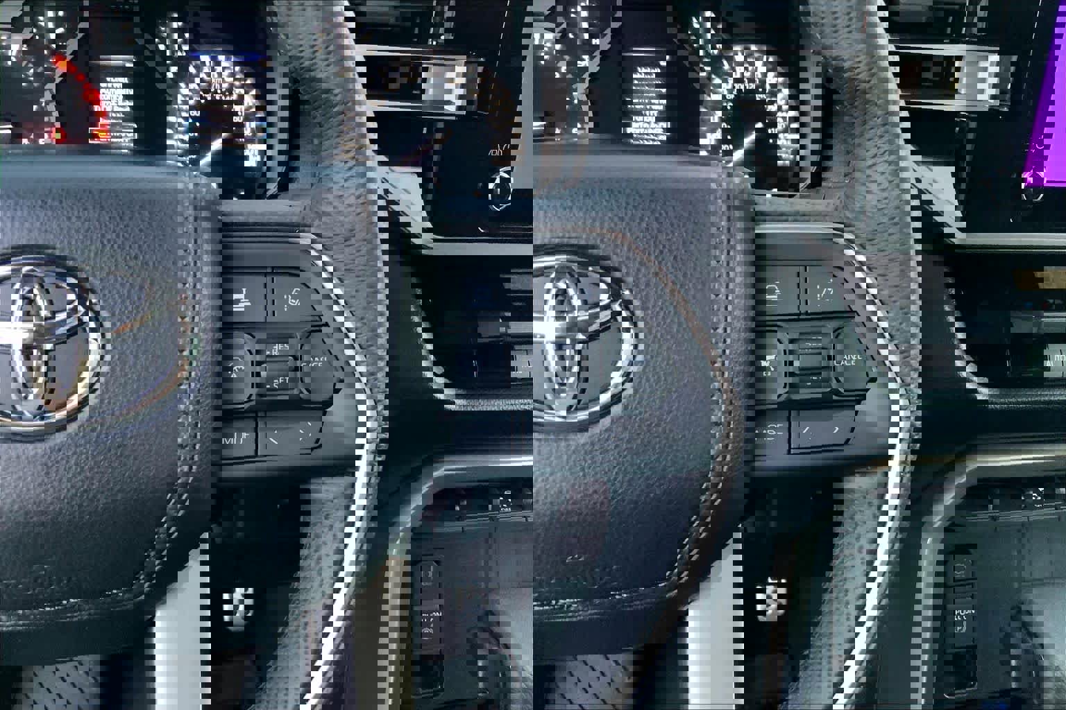 Used 2025 Toyota Tundra SR5 image 23