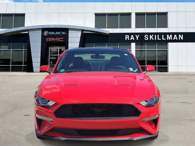 Used 2020 Ford Mustang Coupe w/ Black Accent Package RWD image 2