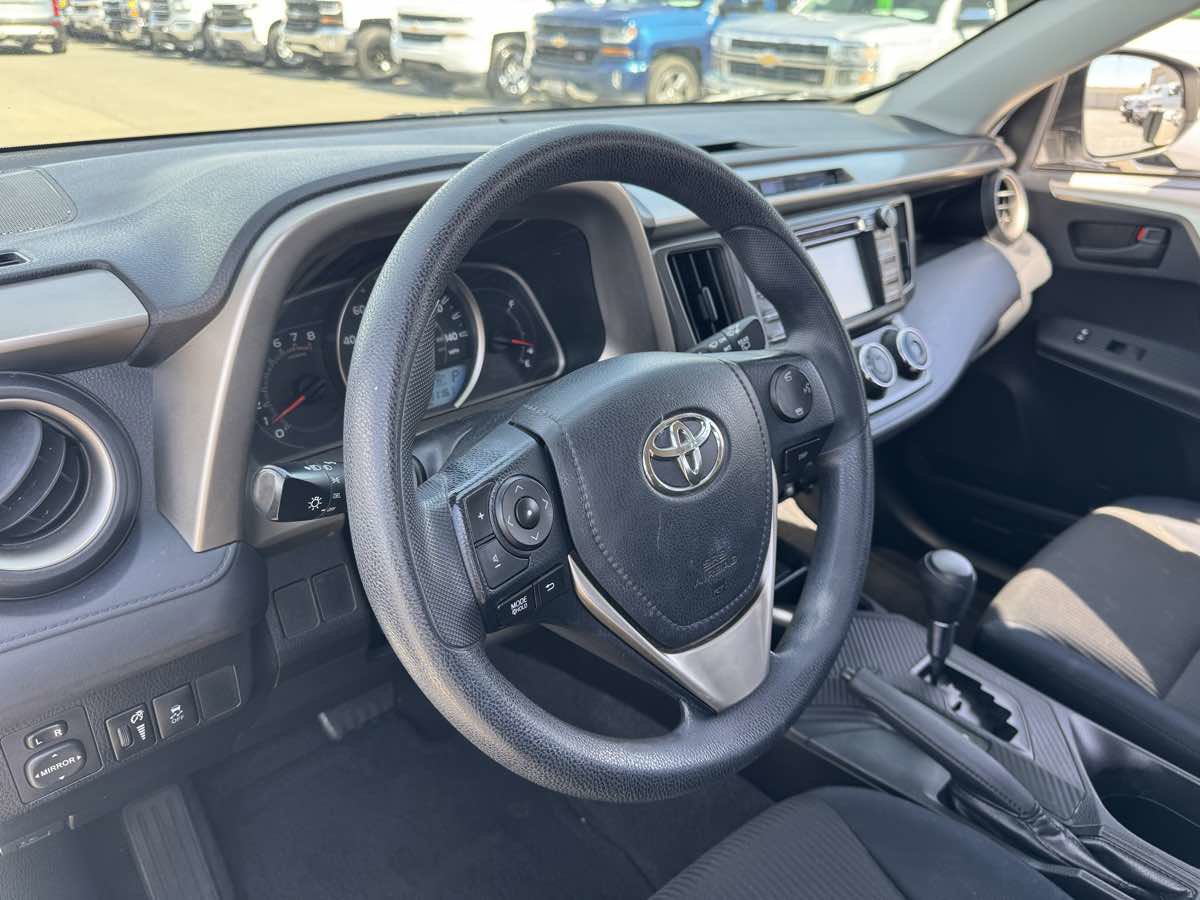 Used 2015 Toyota RAV4 LE image 24