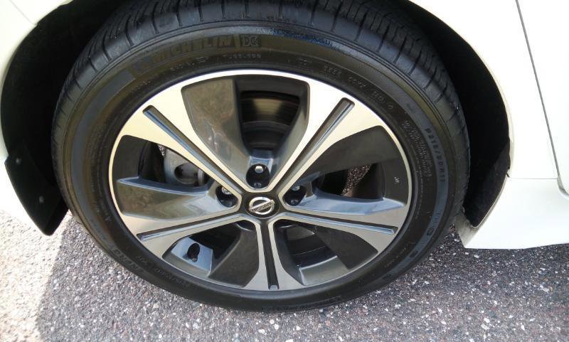 Used 2020 Nissan Leaf SV w/ SV Technology Package FWD image 22