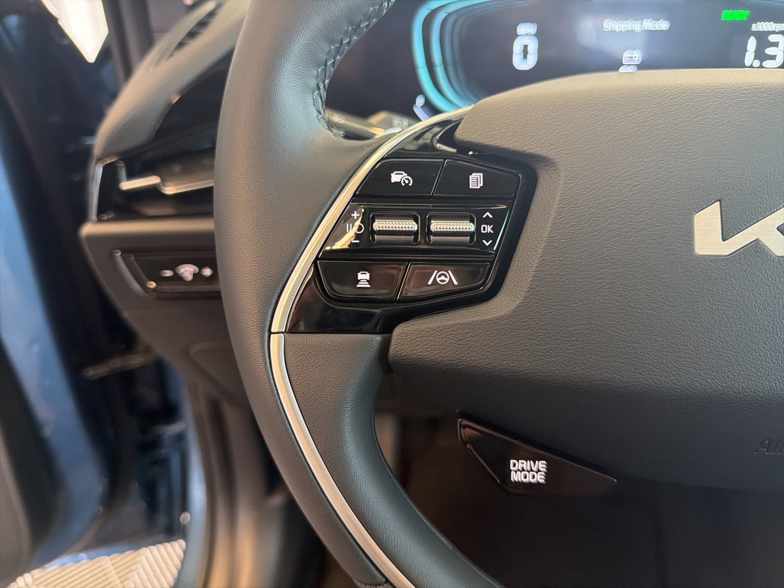 New 2026 Kia Niro EX FWD image 16