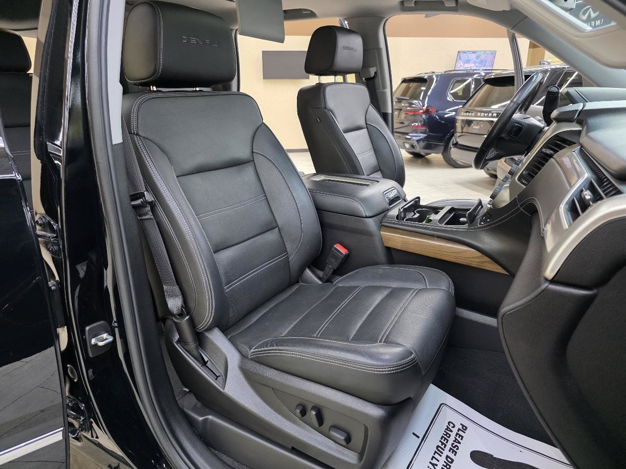 Used 2019 GMC Yukon Denali w/ Open Road Package AWD/4WD image 19