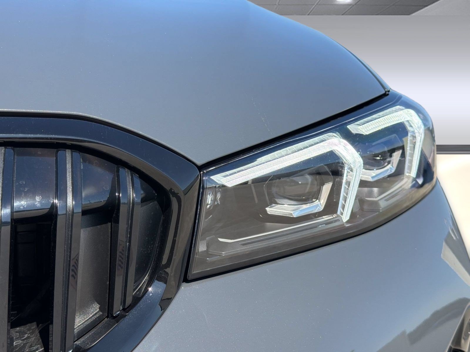 New 2026 BMW 330i Sedan w/ M Sport Package RWD image 10