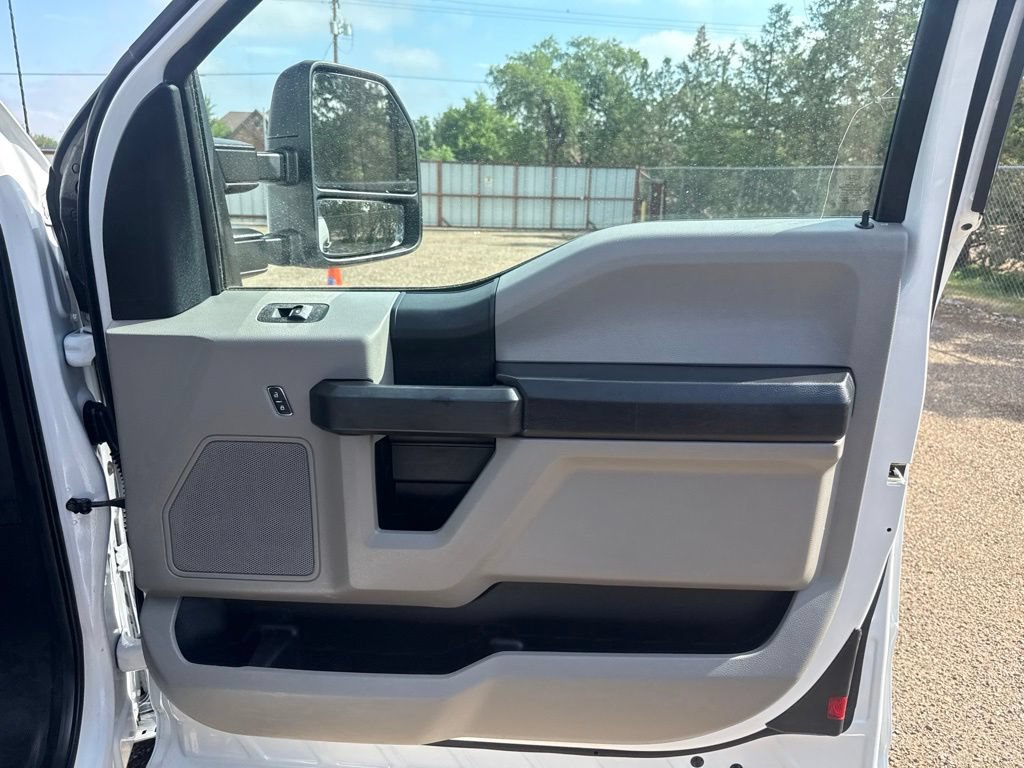 Used 2019 Ford F550 4x4 SuperCab Super Duty image 37