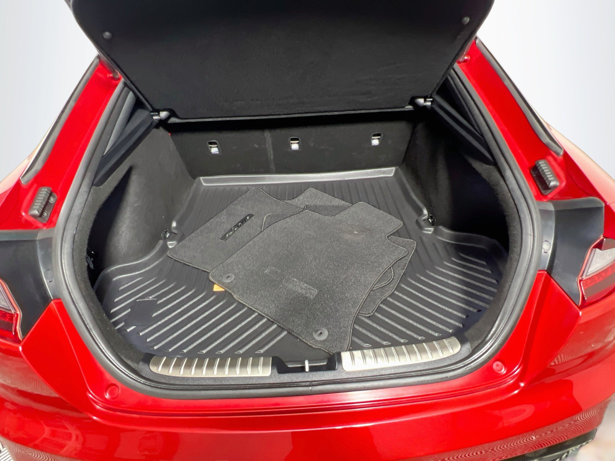 Used 2018 Kia Stinger GT1 RWD image 34