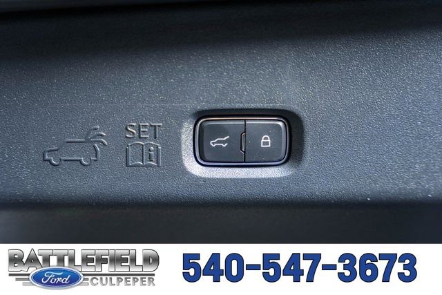 New 2026 Ford Expedition Active image 13