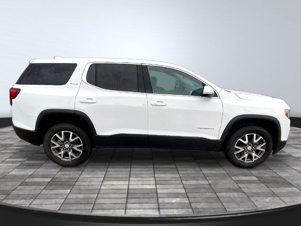 Used 2023 GMC Acadia SLE FWD image 8