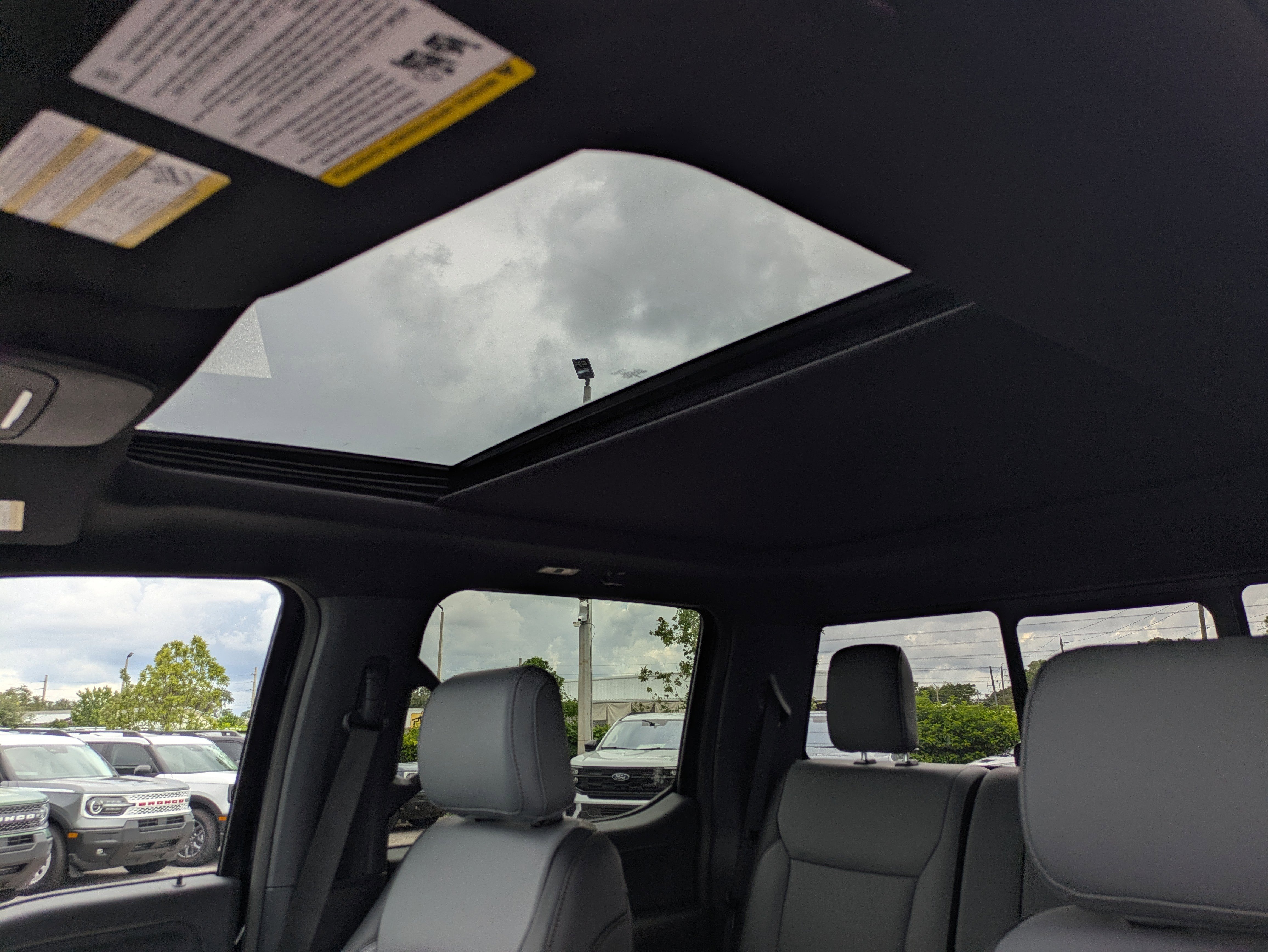 New 2025 Ford F150 Lightning Lariat image 25