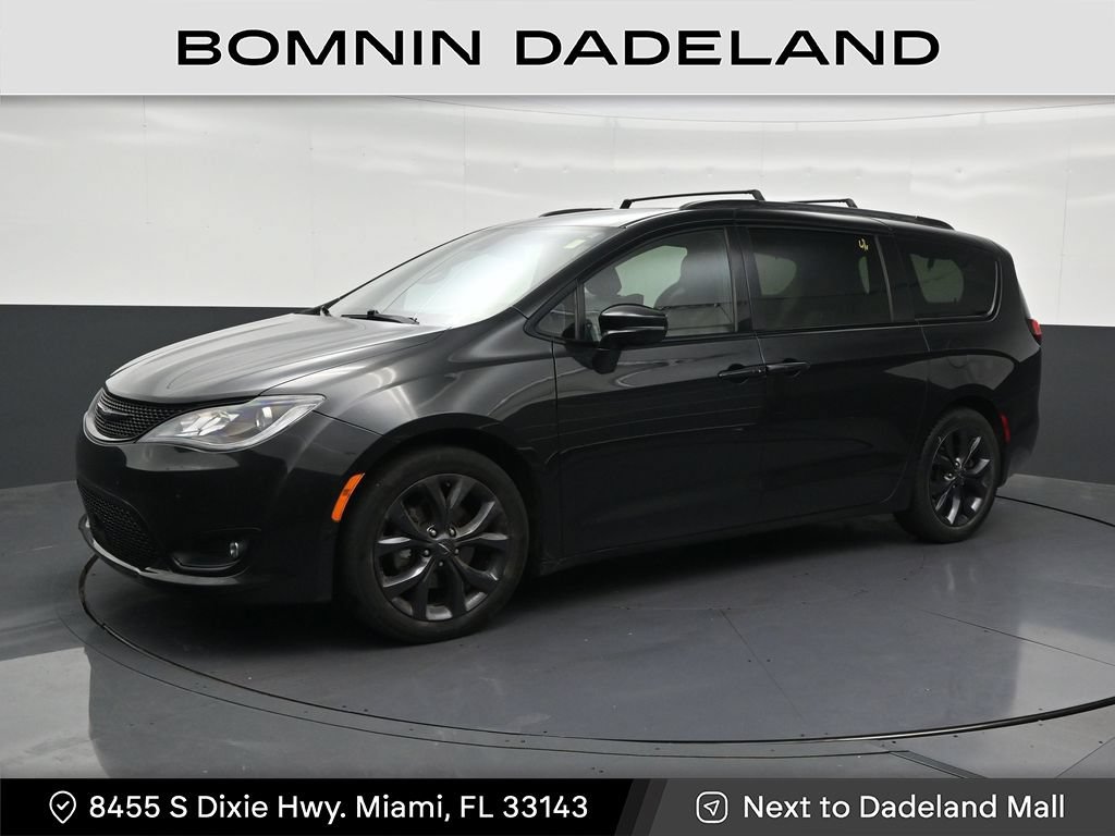 Used 2019 Chrysler Pacifica Limited w/ Advanced Safetytec Group FWD image 1
