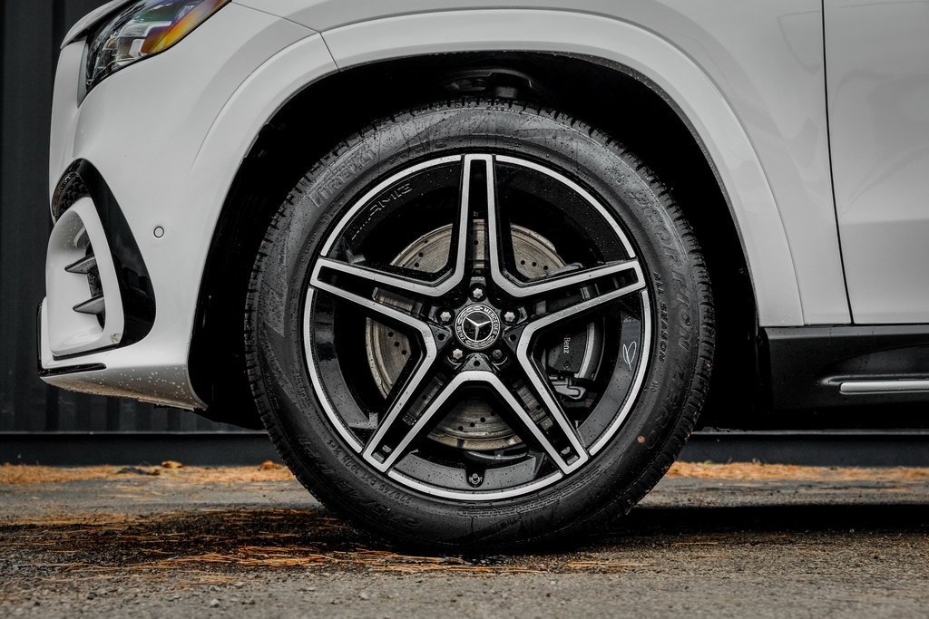 New 2026 Mercedes-Benz GLS 450 4MATIC image 4