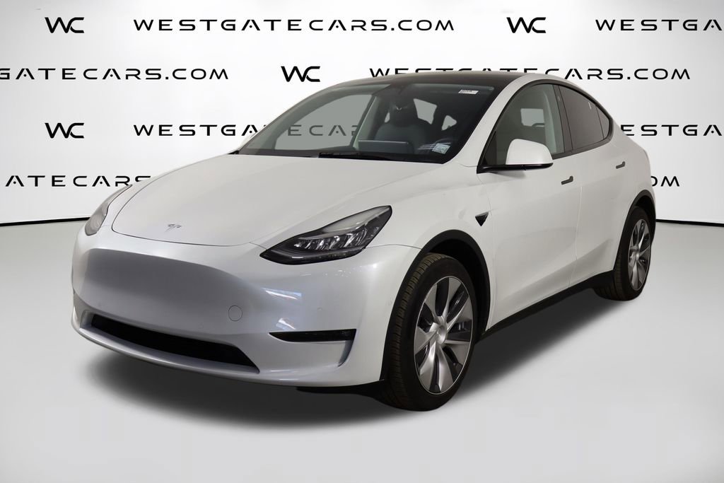 Used 2022 Tesla Model Y Long Range image 1