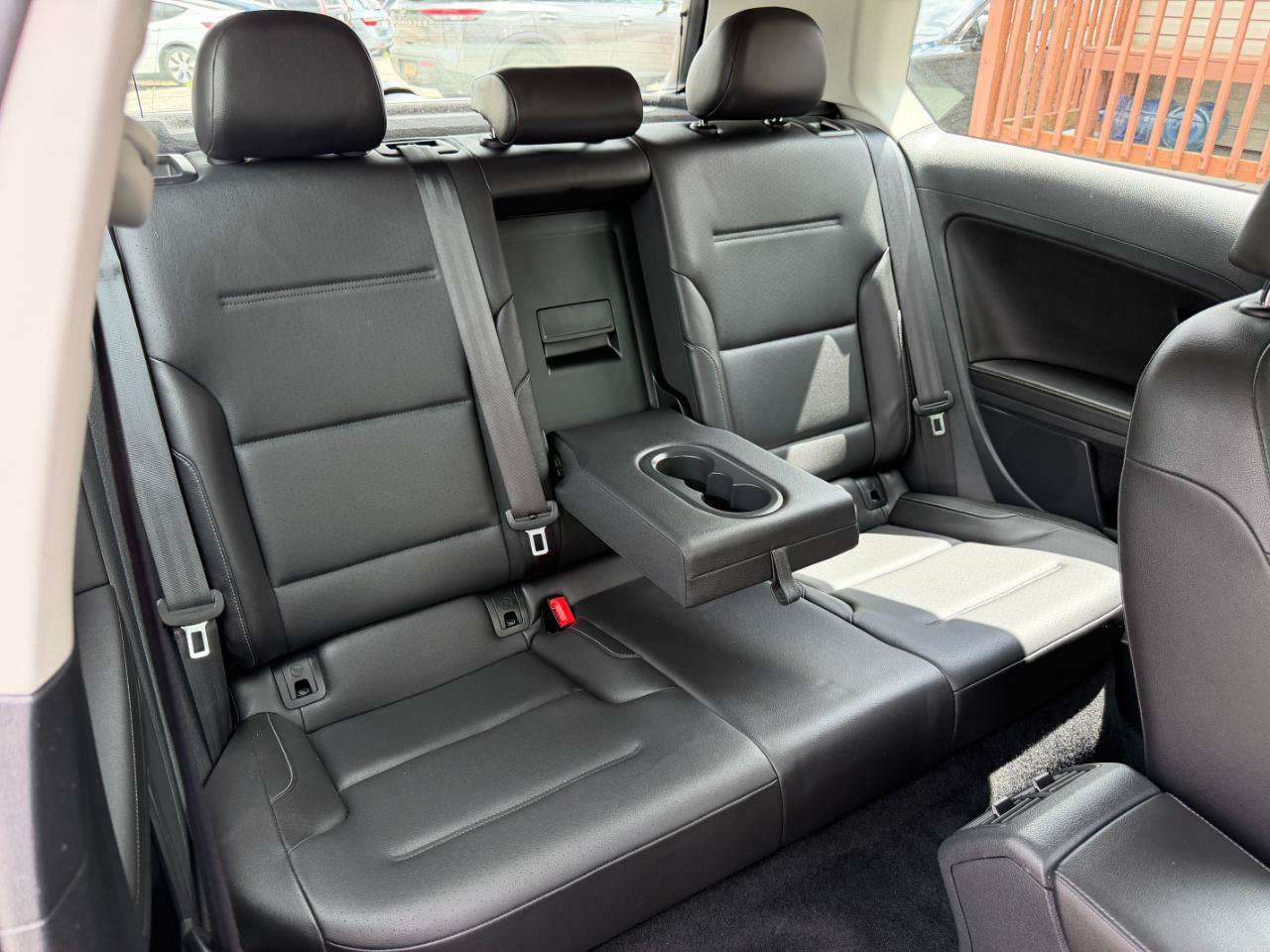 Used 2015 Volkswagen Golf S FWD image 36