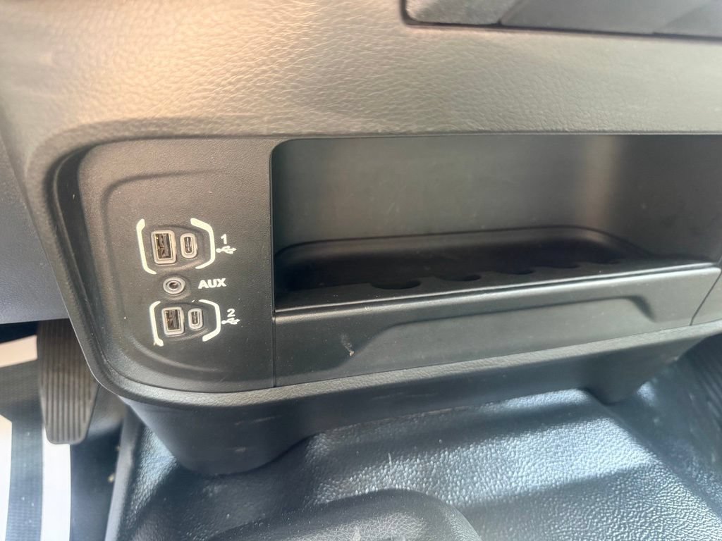 Used 2023 RAM 3500 Tradesman w/ Chrome Appearance Group AWD/4WD image 27