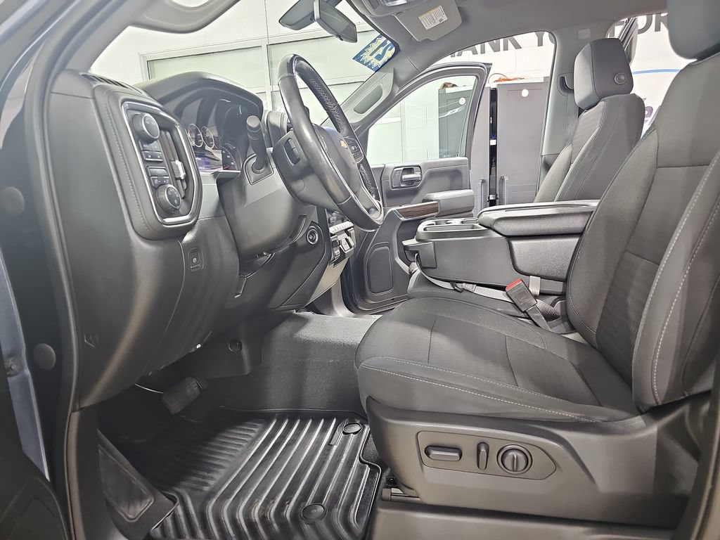 Certified 2021 Chevrolet Silverado 1500 LT w/ Z71 Off-Road Package AWD/4WD image 18