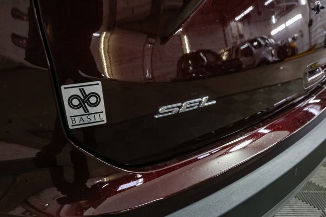 Used 2022 Ford Edge SEL w/ Convenience Package image 9