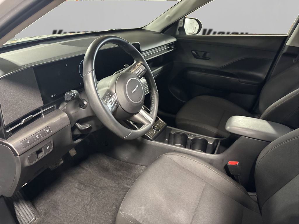 Used 2024 Hyundai Kona SEL w/ Convenience Package image 9