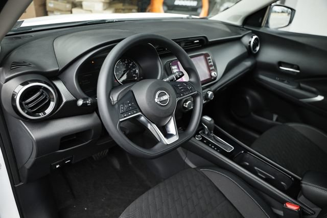 Used 2024 Nissan Kicks SV FWD image 17
