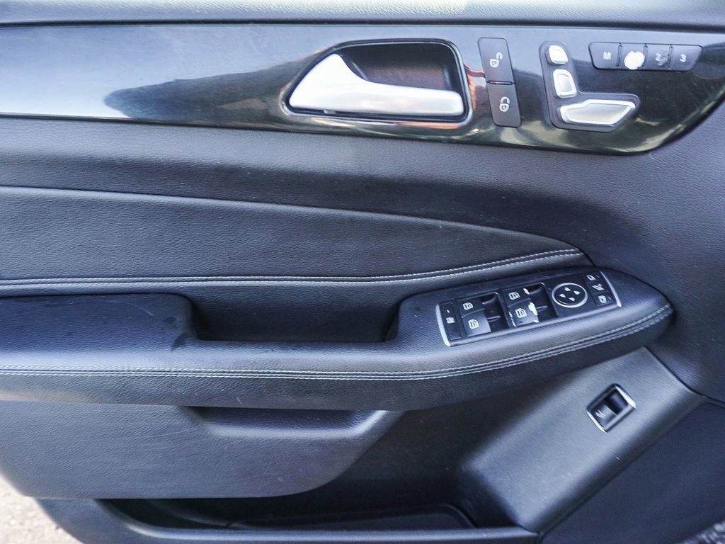 Used 2018 Mercedes-Benz GLE 350 4MATIC image 18