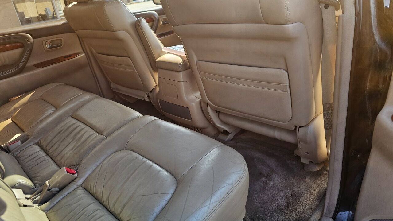 Used 2000 Lexus LX 470 4WD image 32