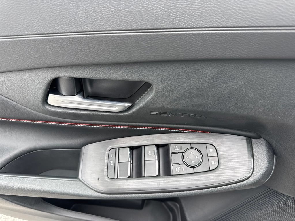 New 2026 Nissan Sentra SR w/ SR Premium Package FWD image 8