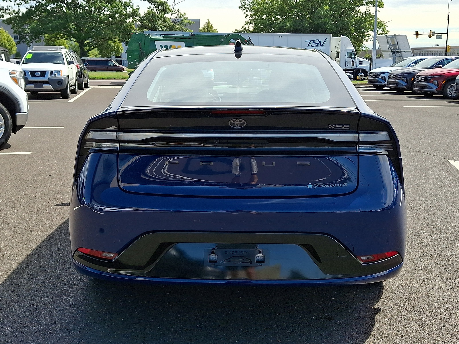 Used 2024 Toyota Prius Prime FWD image 5