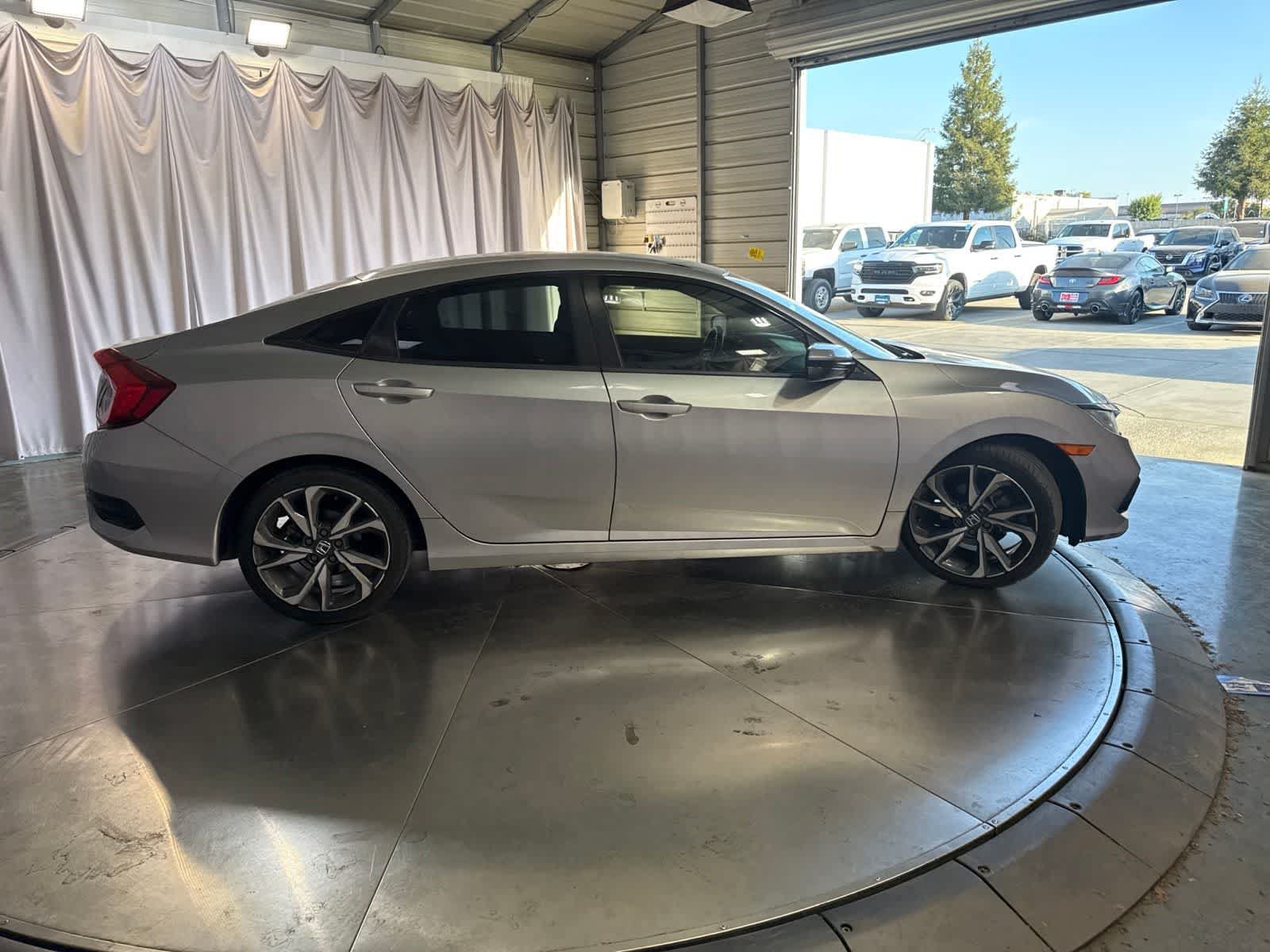 Used 2019 Honda Civic LX image 4