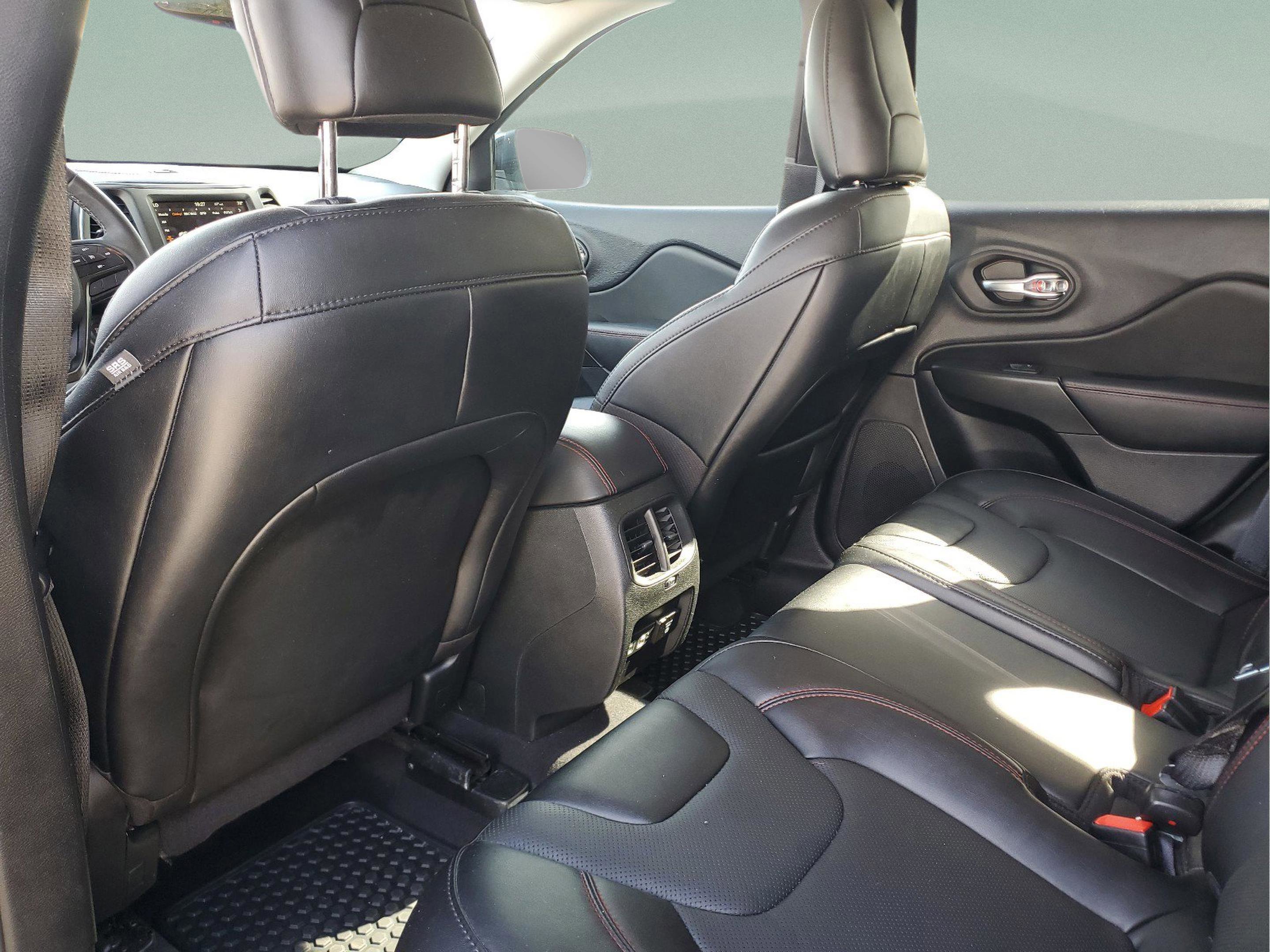 Used 2022 Jeep Cherokee Trailhawk w/ Sound & Nav Group image 5