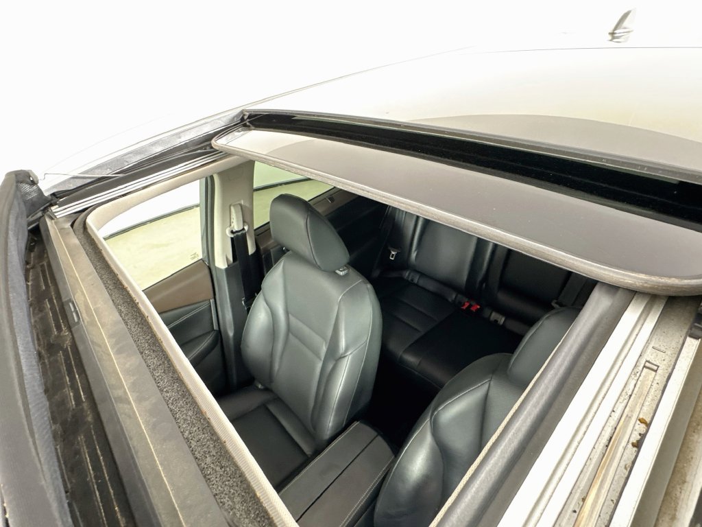 Used 2021 Nissan Rogue SV w/ Premium Package FWD image 25