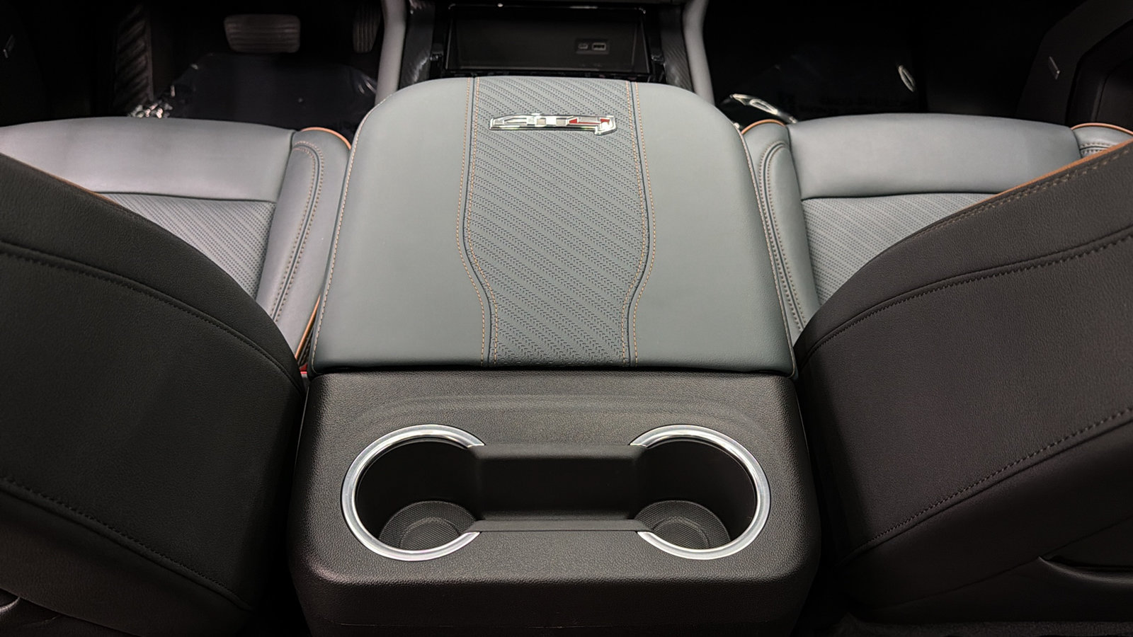 Used 2026 GMC Yukon AT4 AWD/4WD image 39