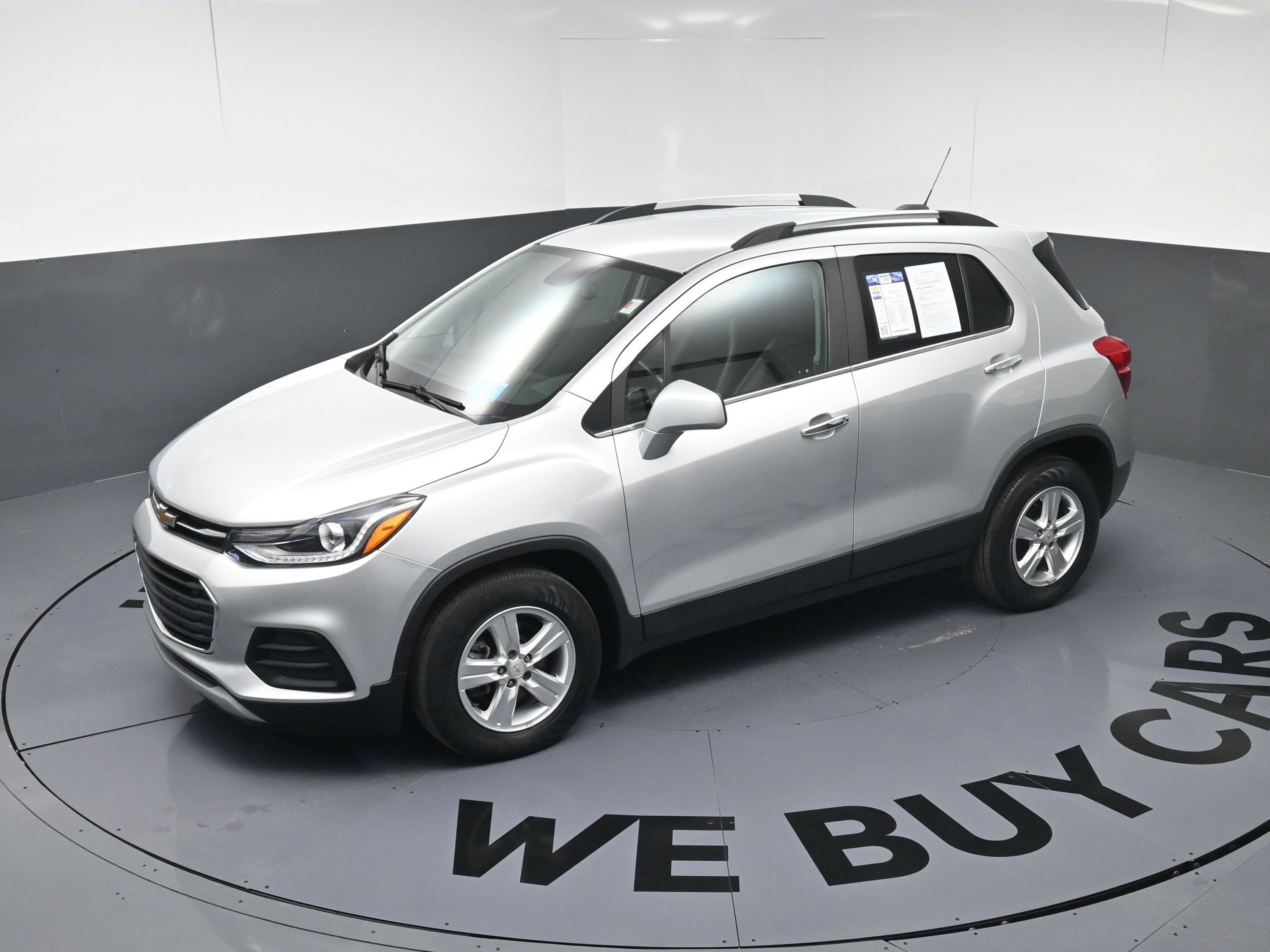 Used 2019 Chevrolet Trax LT w/ LT Convenience Package image 27