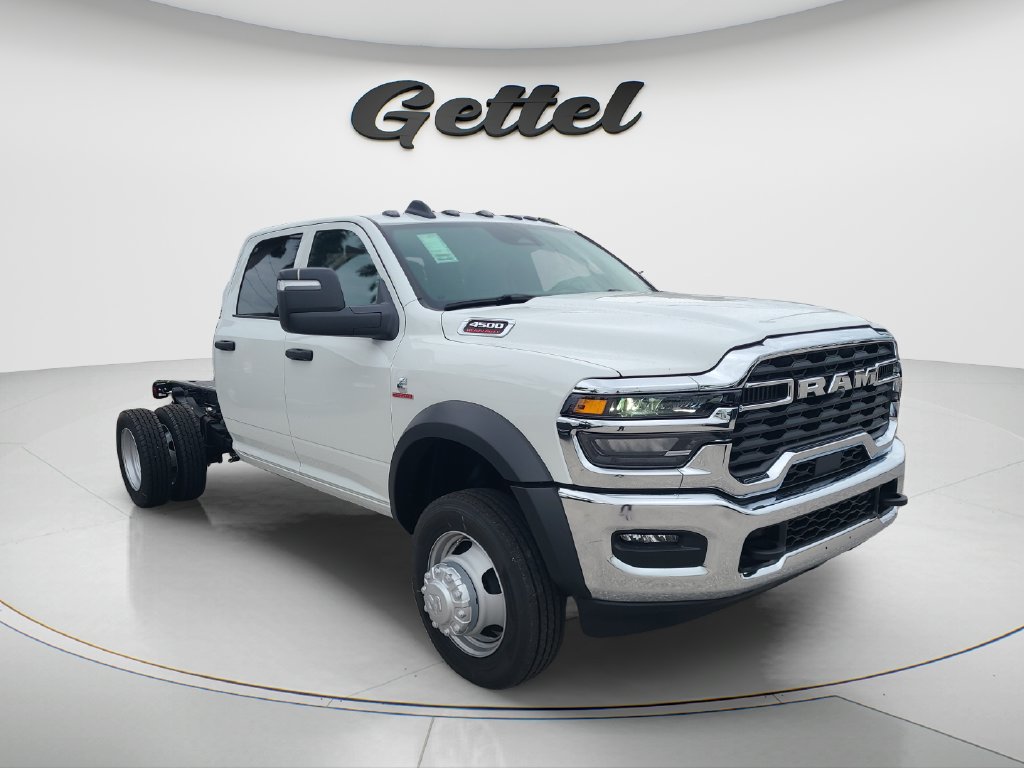 New 2026 RAM 4500 Tradesman w/ Chrome Appearance Group AWD/4WD image 2