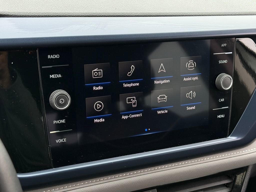 Used 2024 Volkswagen Taos SE image 23