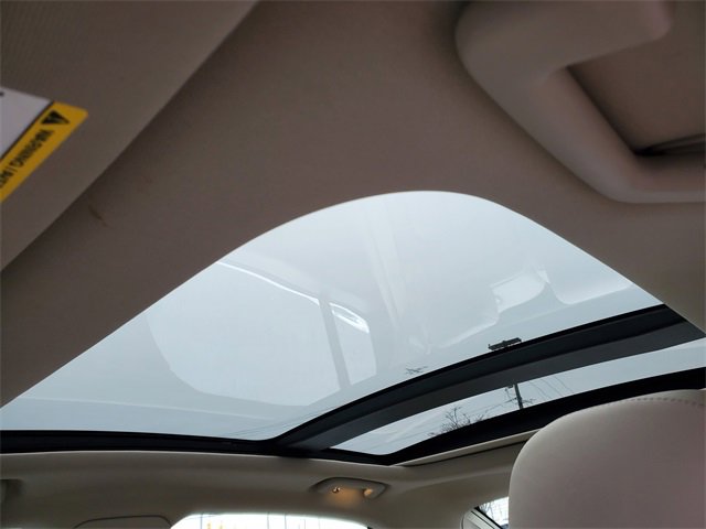 Used 2020 Lincoln Continental Reserve image 6