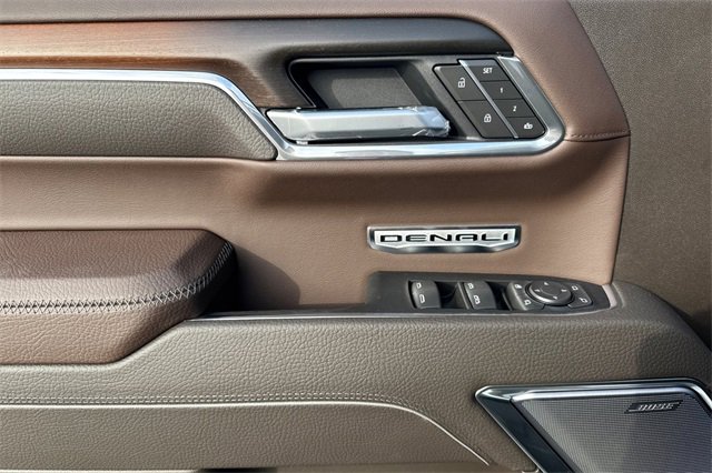 New 2026 GMC Sierra 1500 Denali w/ Denali Reserve Package image 11