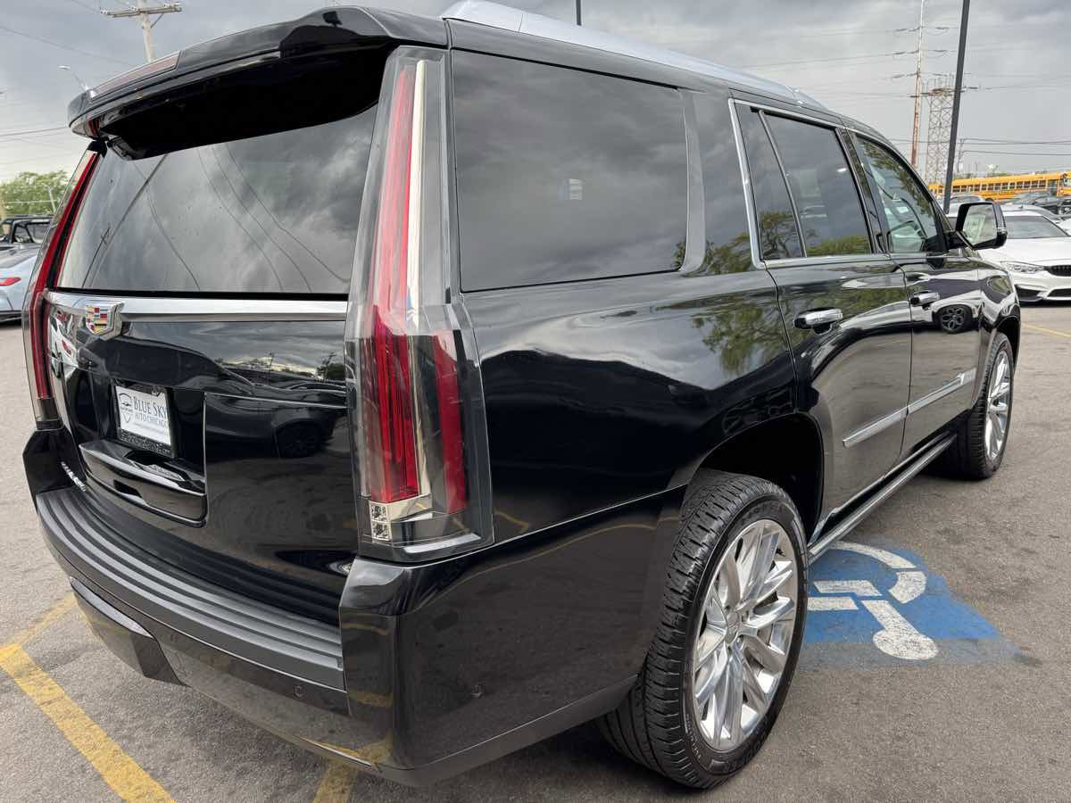 Used 2020 Cadillac Escalade Premium Luxury AWD/4WD image 5