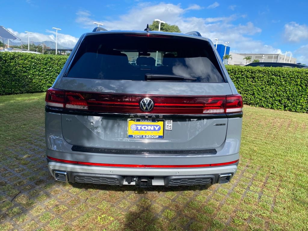 New 2025 Volkswagen Atlas Peak Edition SE image 24