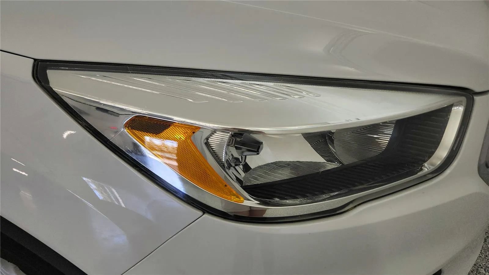 Used 2018 Ford Escape SE image 14