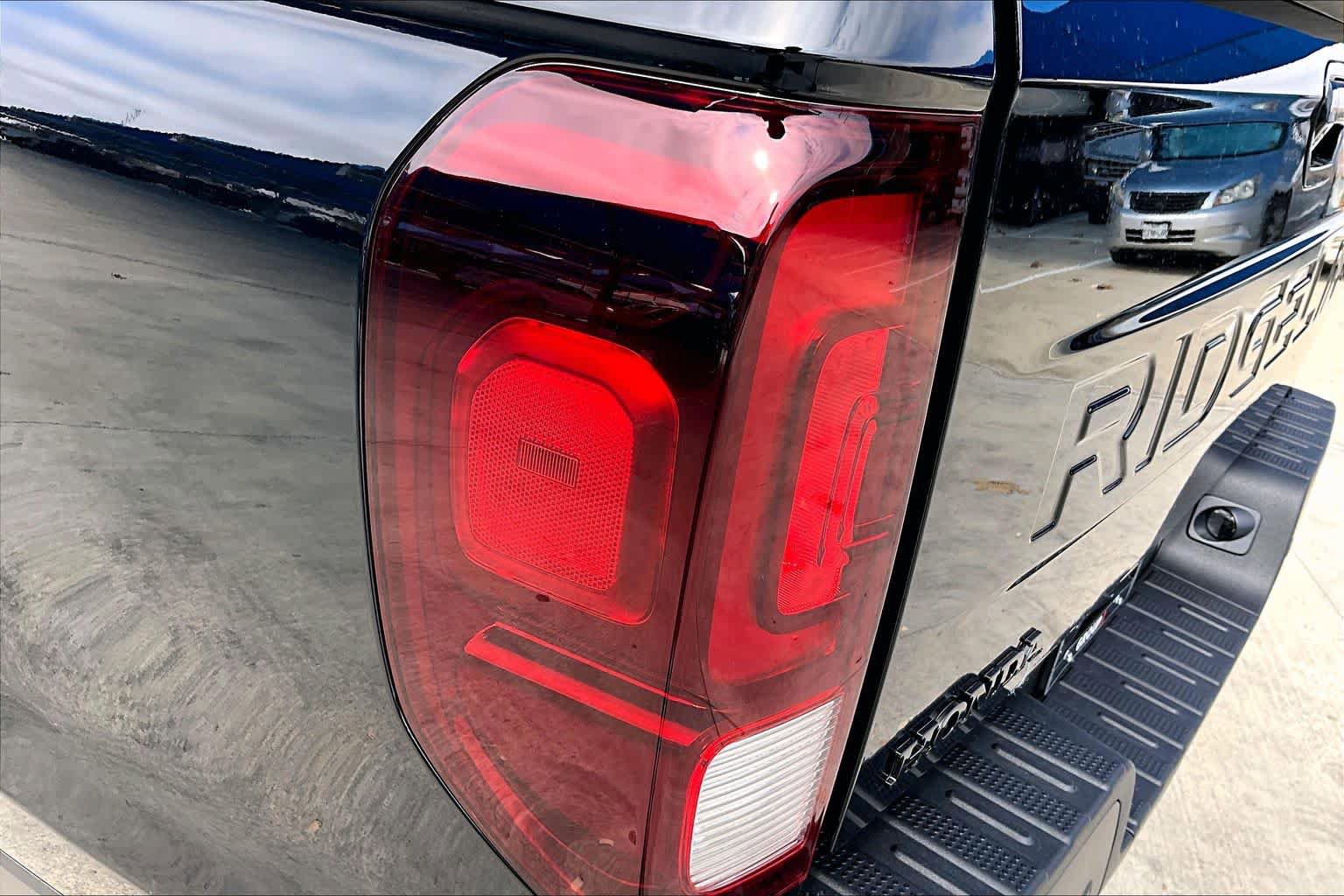 New 2026 Honda Ridgeline Black Edition image 14